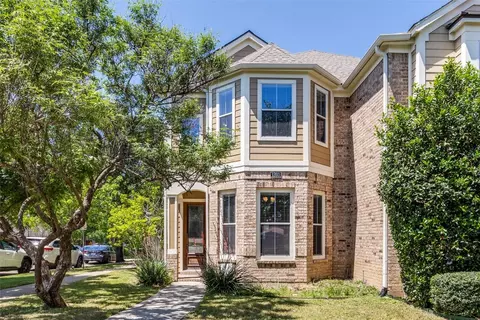 1203 N Bishop Ave, Dallas, TX 75208