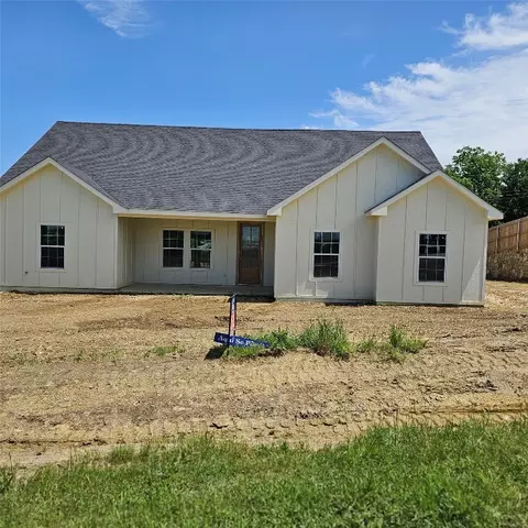 5840 Bear Crk, Fort Worth, TX 76126