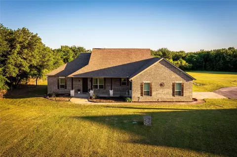 3500 Lakota Ct, Granbury, TX 76048