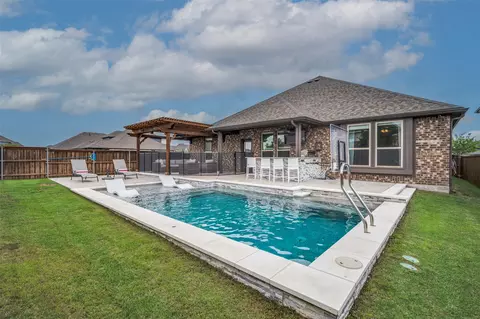 2000 Eagle Blvd, Haslet, TX 76052