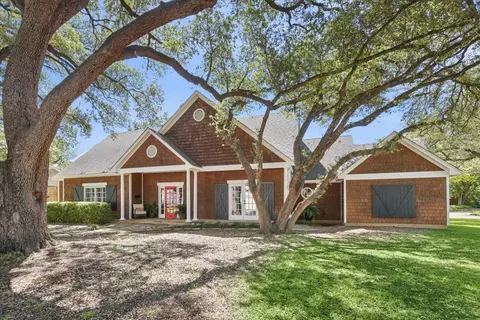 853 Northwood Rd, Fort Worth, TX 76107