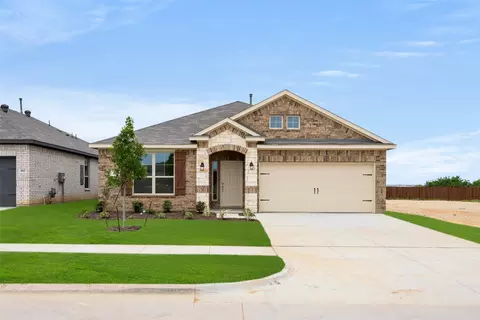 407 Choctaw Dr, Cleburne, TX 76033