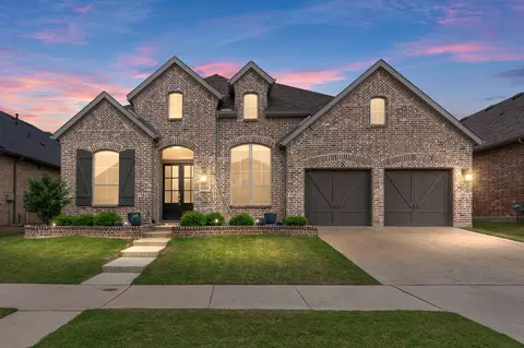 1109 10th St, Argyle, TX 76226 photo 2