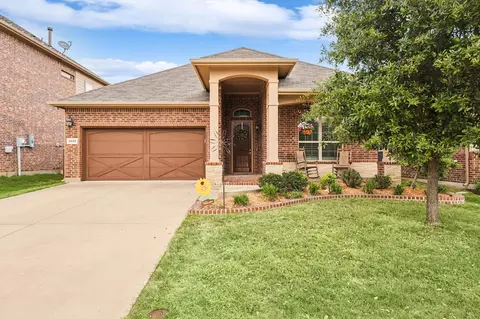 2025 Milano Ln, Lewisville, TX 75077