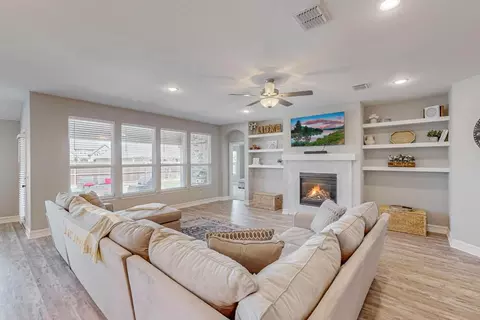 11405 Squall Hill Dr, Haslet, TX 76052