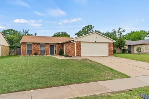 1918 Rutherford Ln, Arlington, TX 76014