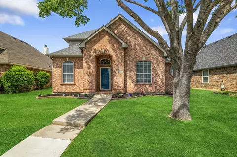 1649 Big Bend Dr, Lewisville, TX 75077