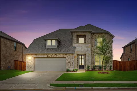 1924 Sand Springs St, Forney, TX 75126