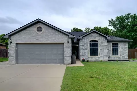 2409 Scotts Meadow Ct, Weatherford, TX 76087