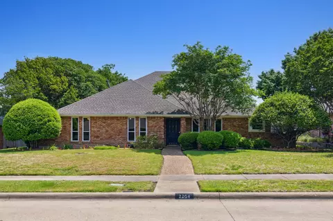 2204 Evergreen Dr, Plano, TX 75075