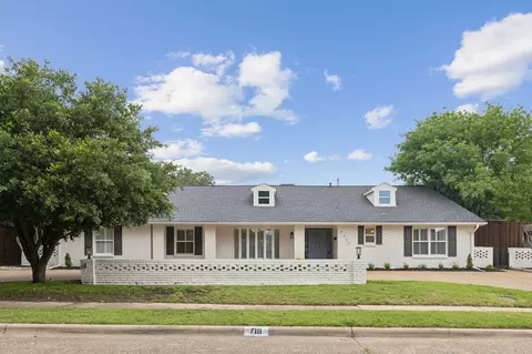 7111 Mimosa Ln, Dallas, TX 75230