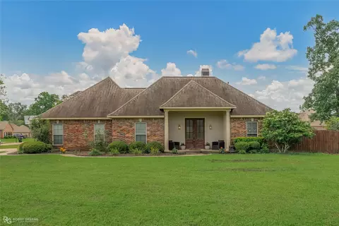 600 Jade Cir, Haughton, LA 71037