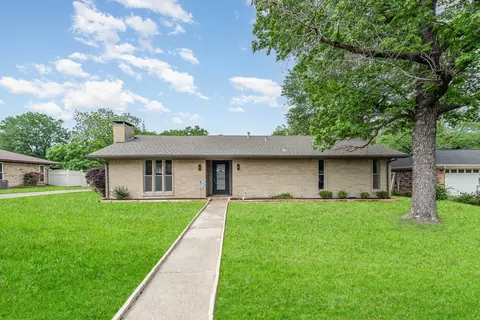 1106 Tanglewood Dr, Greenville, TX 75402