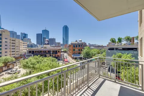 2323 N Houston St #410, Dallas, TX 75219