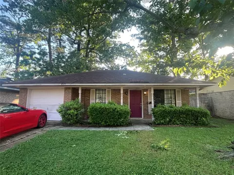 8525 Roitan Dr, Shreveport, LA 71106