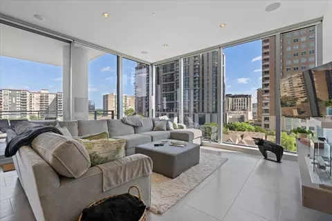 2900 Mckinnon St #605, Dallas, TX 75201