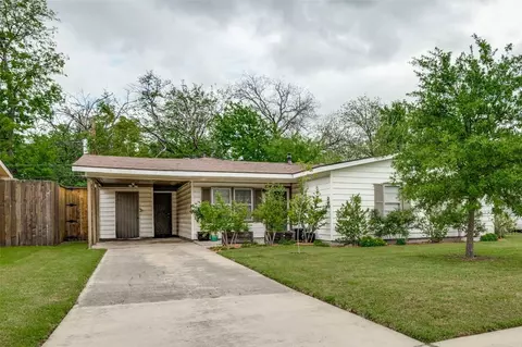 5824 Carb Dr, Westworth Village, TX 76114