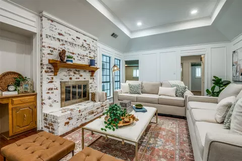 4012 Riverview Dr, Plano, TX 75023