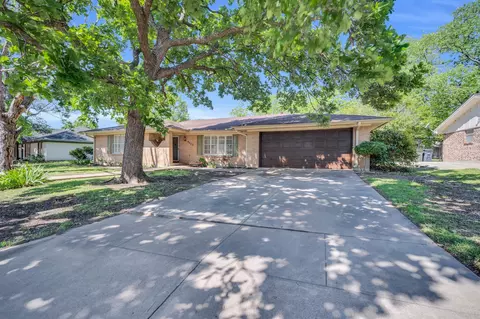 6420 Welch Ave, Fort Worth, TX 76133