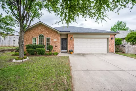 1406 Rancho Dominguez Rd, Corinth, TX 76210