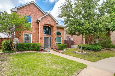 8719 Stonecrest Dr, Irving, TX 75063