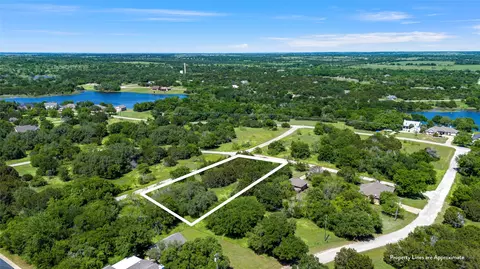 6029 Wildwood Dr, Whitney, TX 76692