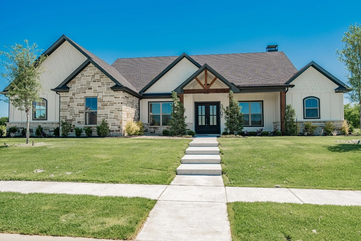 3707 Evergreen Ln  