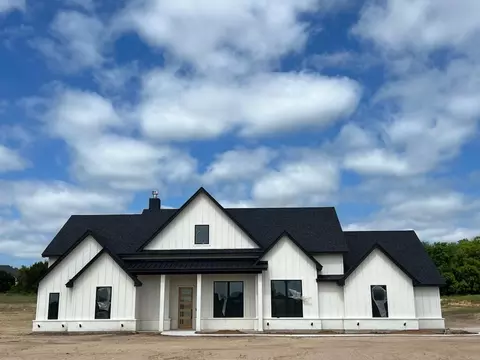 3005 Lifetime Ln, Weatherford, TX 76087