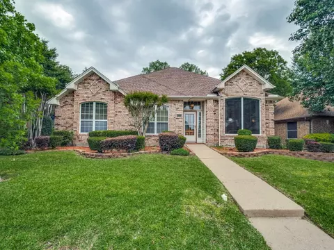 4202 Crestedge Ln, Carrollton, TX 75010