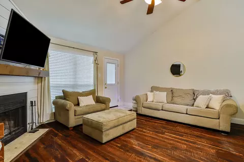 Living - 3011 Post Oak Dr, Euless, TX 76039 photo 2 of 3