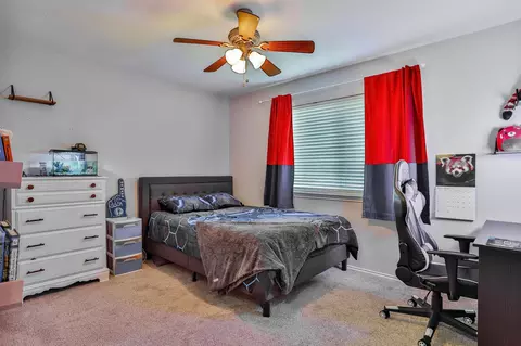 Bedroom - 3011 Post Oak Dr, Euless, TX 76039 photo 3 of 3