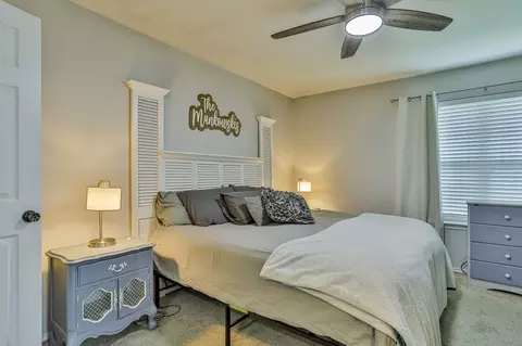 Bedroom - 3011 Post Oak Dr, Euless, TX 76039 photo 1 of 3