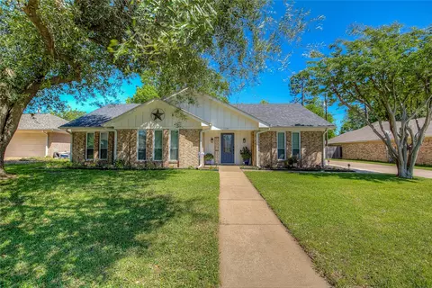 1209 Kendall Ln, Sulphur Springs, TX 75482