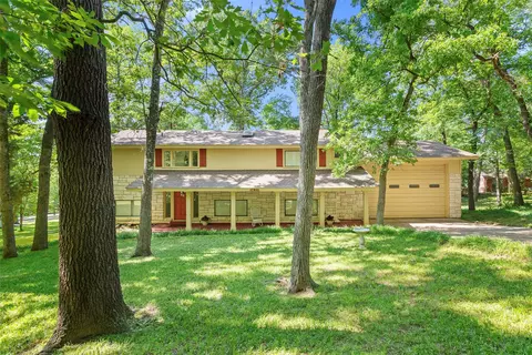 17932 Whispering Pines Rd, Flint, TX 75762