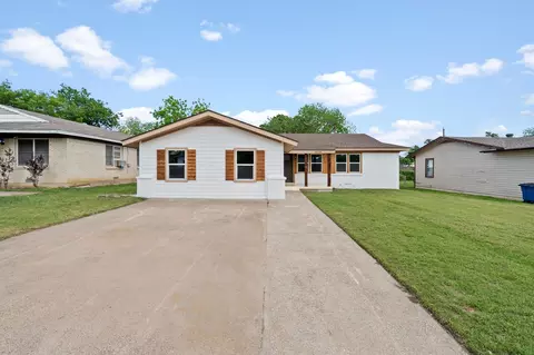 4130 Huckleberry Cir, Dallas, TX 75216