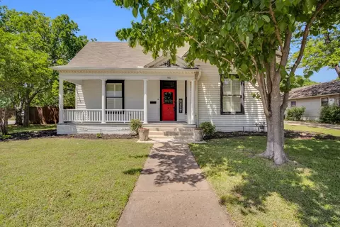 501 Dunn St, Waxahachie, TX 75165