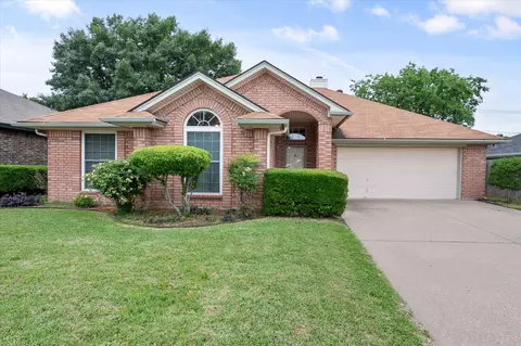 6606 Stetter Dr, Arlington, TX 76001