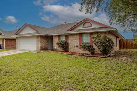 405 Harvest Hill Ln, Venus, TX 76084