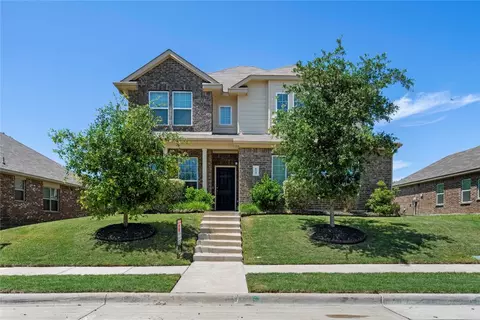 814 Nichols Dr, Lancaster, TX 75146