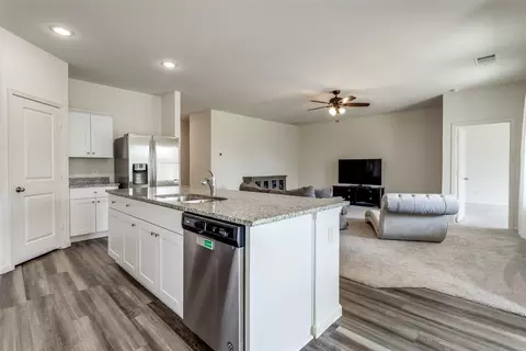 Kitchen - 762 Wilshire Dr, Lavon, TX 75166 photo 3 of 5