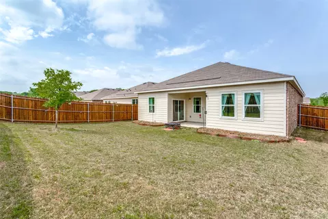 Exterior - 762 Wilshire Dr, Lavon, TX 75166 photo 6 of 7
