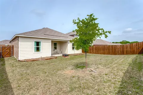 Exterior - 762 Wilshire Dr, Lavon, TX 75166 photo 7 of 7