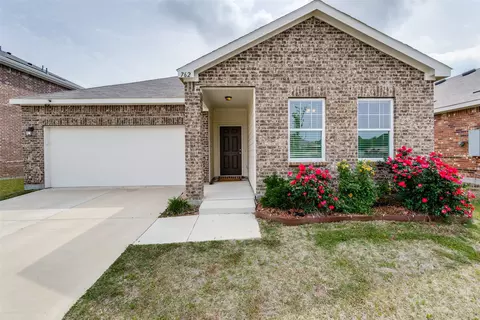 Exterior - 762 Wilshire Dr, Lavon, TX 75166 photo 3 of 7