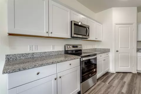 Kitchen - 762 Wilshire Dr, Lavon, TX 75166 photo 4 of 5