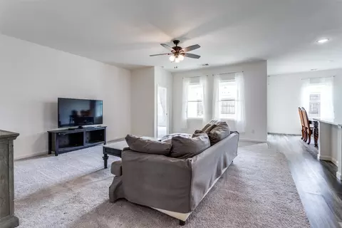 Living - 762 Wilshire Dr, Lavon, TX 75166 photo 3 of 4
