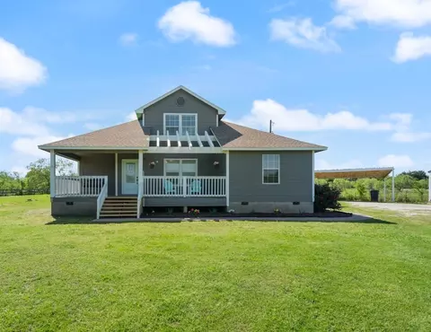 8450 County Road 4093, Scurry, TX 75158