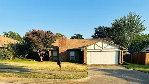 2948 Woodbridge Dr, Bedford, TX 76021
