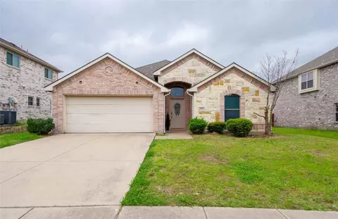 1913 Fountain Spray Dr, Wylie, TX 75098