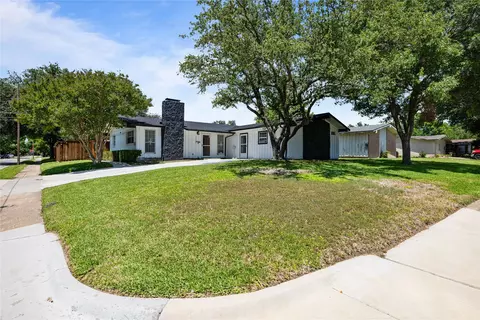 3003 Silverton Dr, Dallas, TX 75229