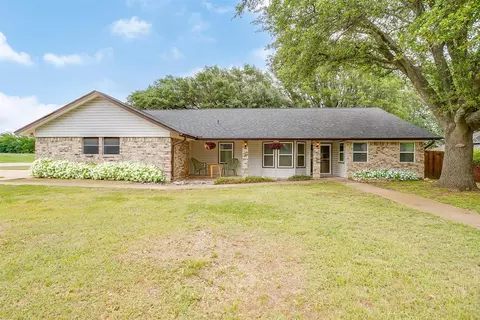 101 Old Hickory Ln, Joshua, TX 76058